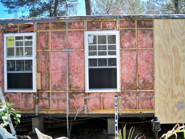 R-19 insulation on mbile home exterior wall 